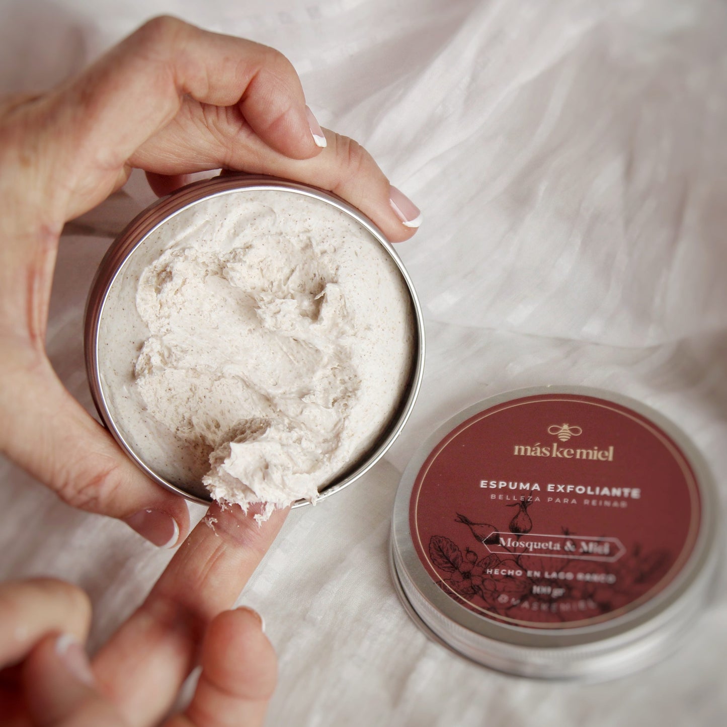 Espuma Exfoliante con Mosqueta y Miel. Renovacion real