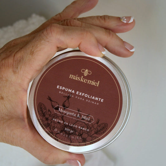 Espuma Exfoliante con Mosqueta y Miel. Renovacion real